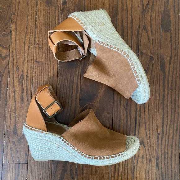 Gap suede wedges - Picture 1 of 3